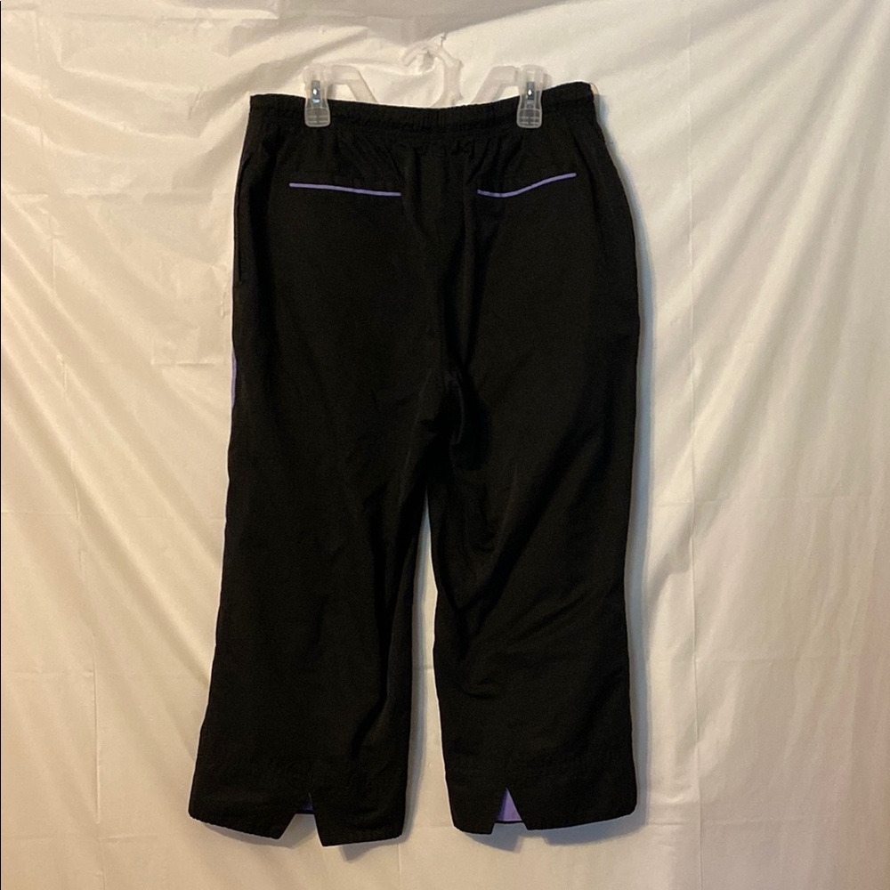 Danskin Now capris in Black with Purple Stripes. Size M 8/10 - Picture 2 of 5